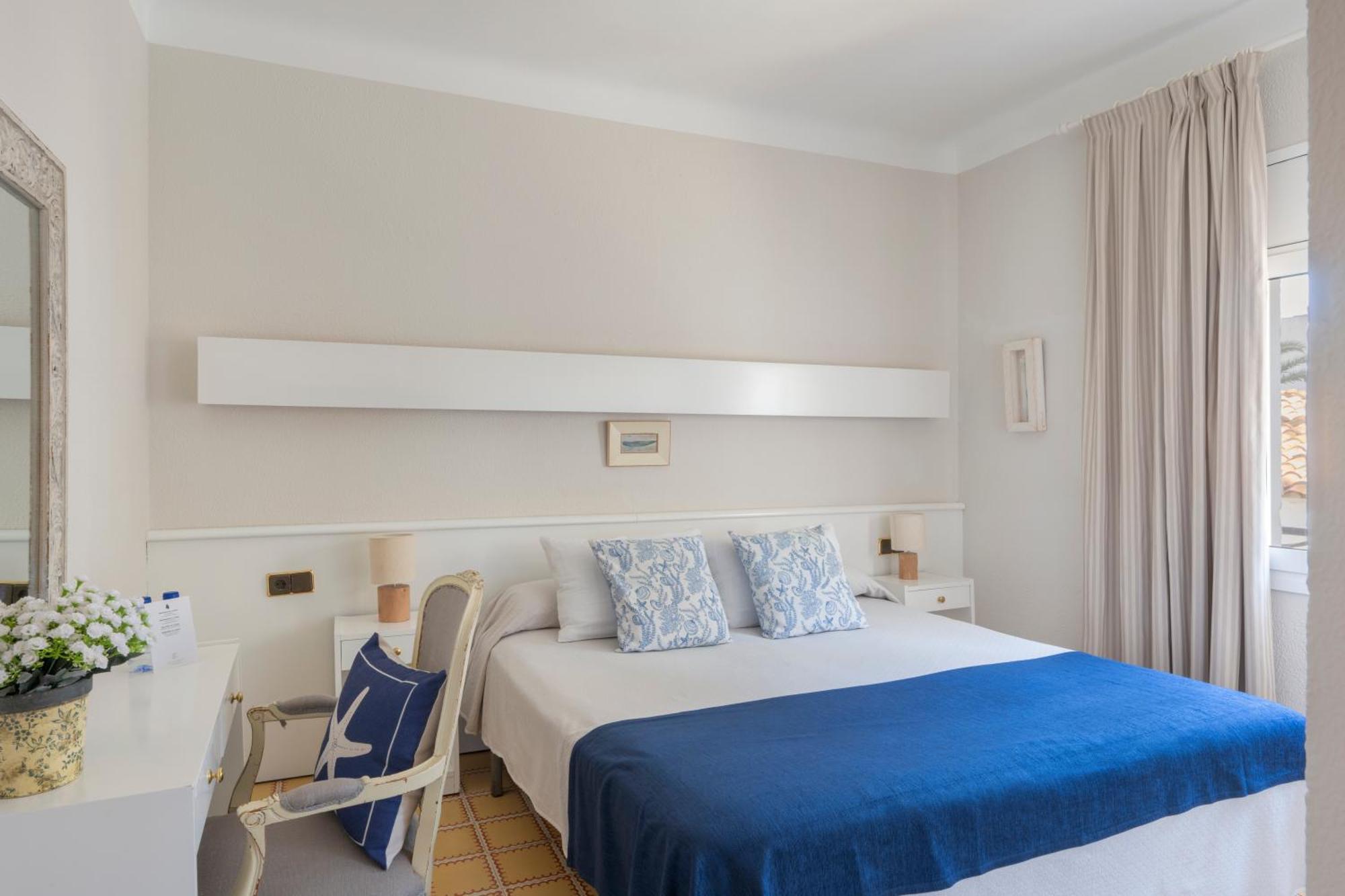 Double or Twin Room,1679580112:JPEG