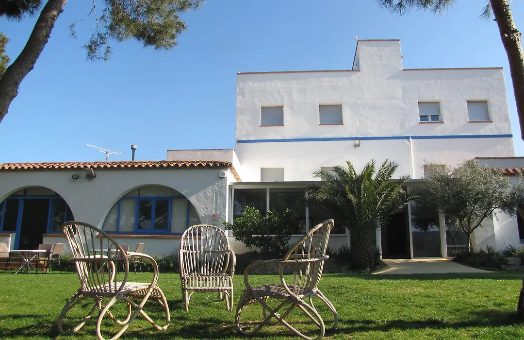 Alberg Costa Brava-1